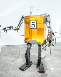 Chanel robot SS2104